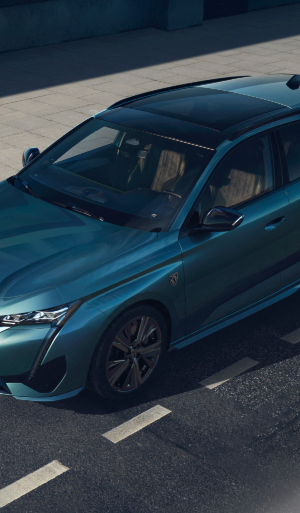 Автомобиль Peugeot 308 SW GT 2021 года