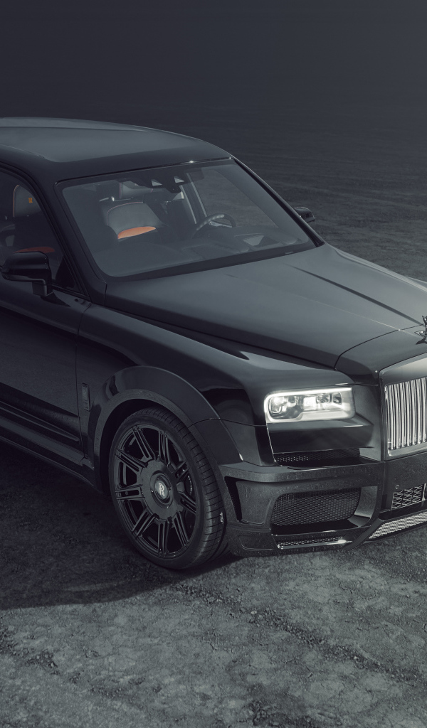 Внедорожник  Rolls-Royce Cullinan Black Badge 2021 года