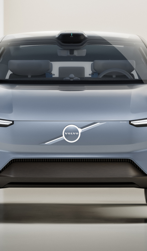 Автомобиль Volvo Concept Recharge 2021 года вид спереди