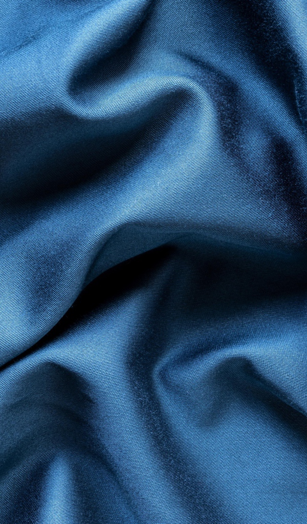 Кусок синей ткани крупным планом