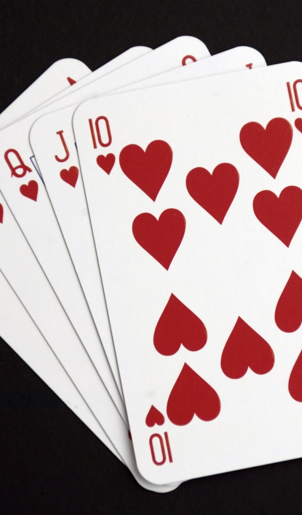 Карты масти чирва на черном фоне