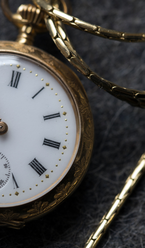 Золотые карманные часы на цепочке 