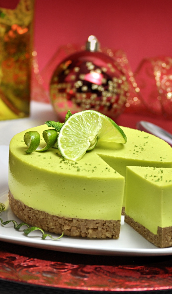Вкусный праздничный торт с лаймом
