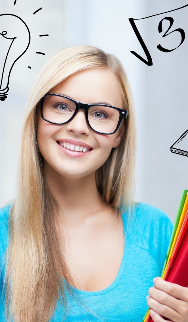 Красивая девушка ученица в очках 
