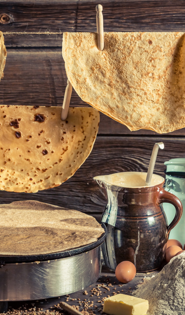 Заготовка блинов на Масленицу