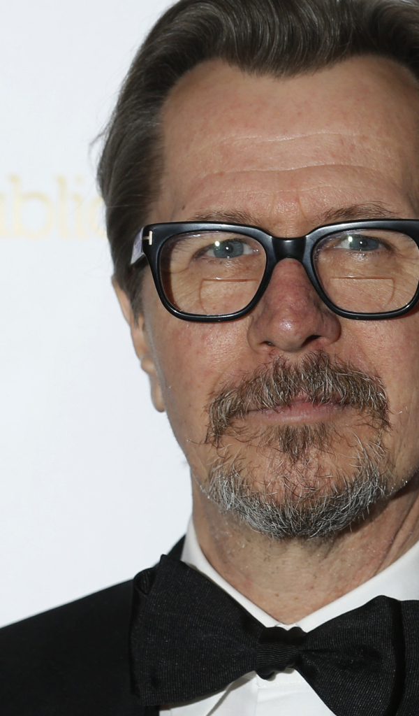 Стильный актер Гари Олдман