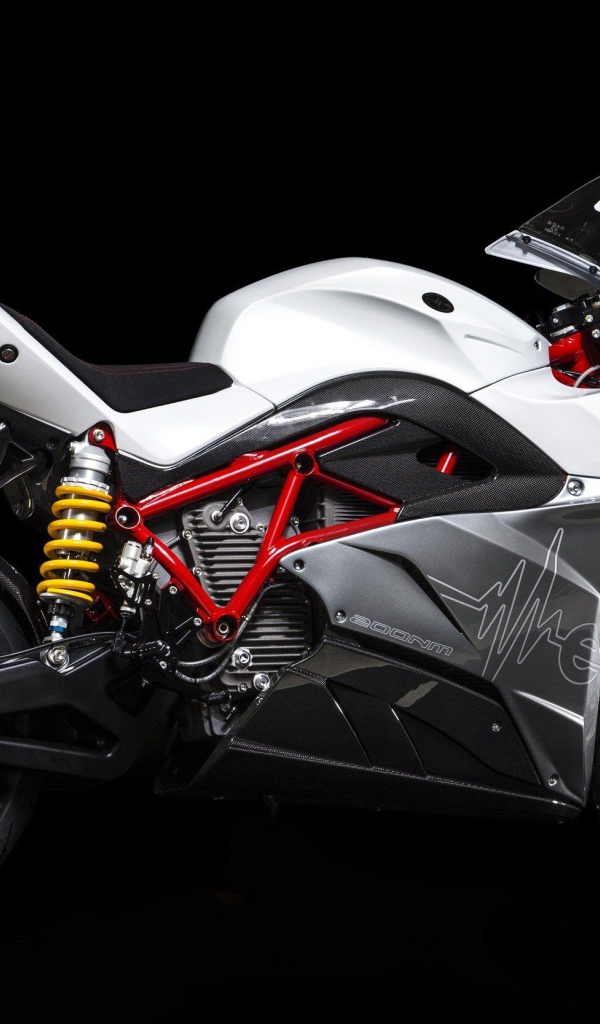Электрический мотоцикл Energica Ego на черном фоне