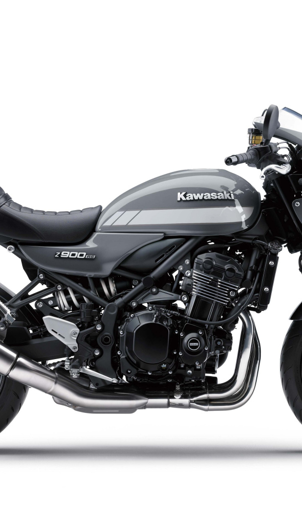 Черный мотоцикл Kawasaki Z900RS Cafe на белом фоне