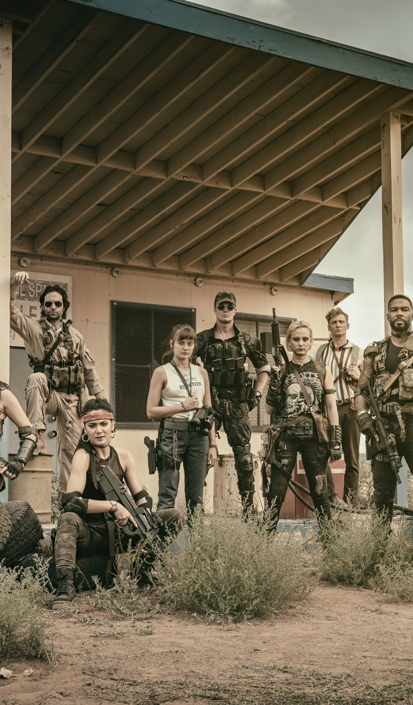 Главные герои фильма Армия мертвецов, 2021