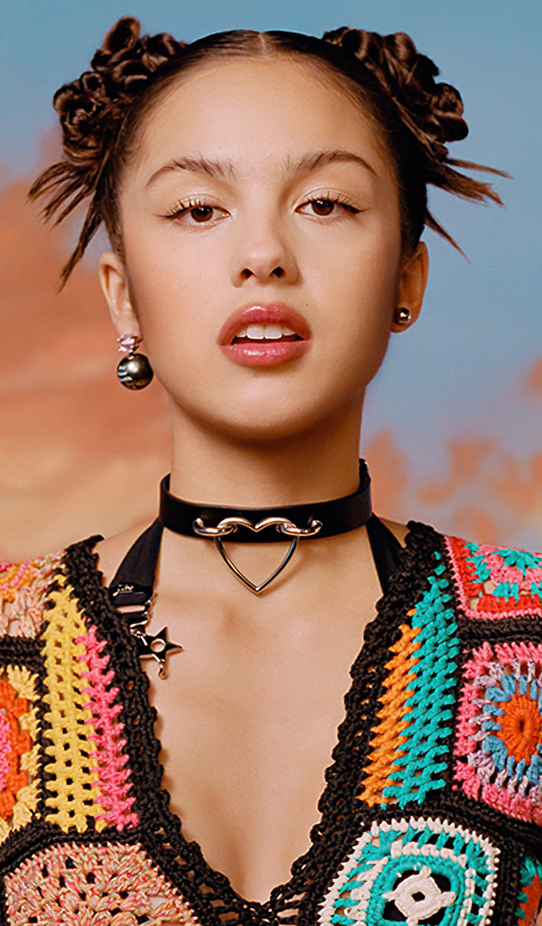 Молодая американская певица Оливия Родриго