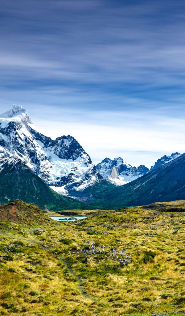 Горы в национальном парке Торрес дель Пайне, Чили