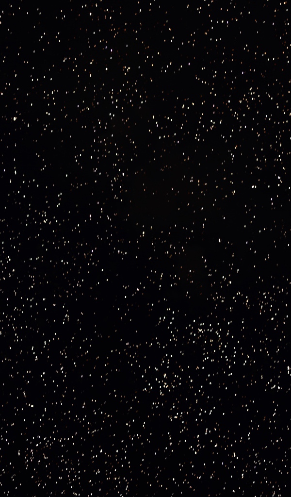 Яркие звезды в черном ночном небе