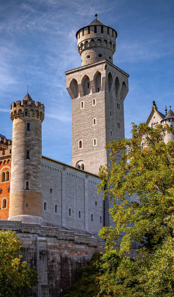 Старинный замок Нойшванштайн, Бавария. Германия