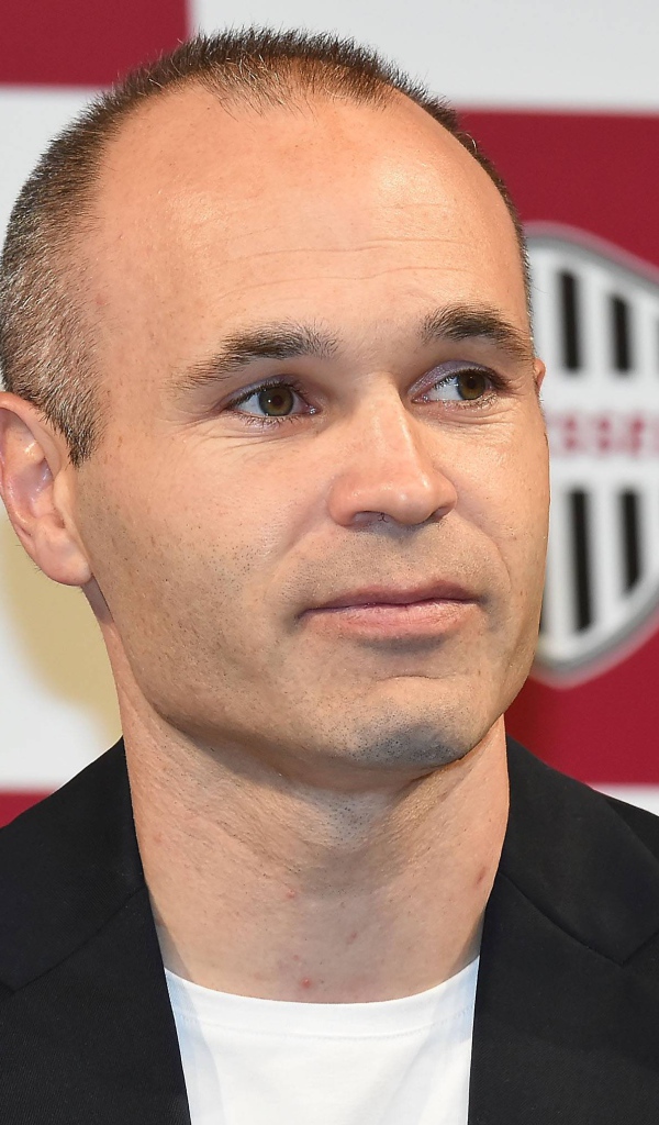 Испанский футболист Андрес Иньеста