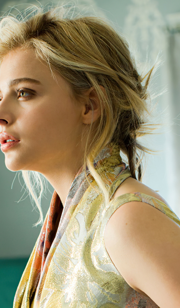 Молодая популярная актриса Хлоя Грейс Морец