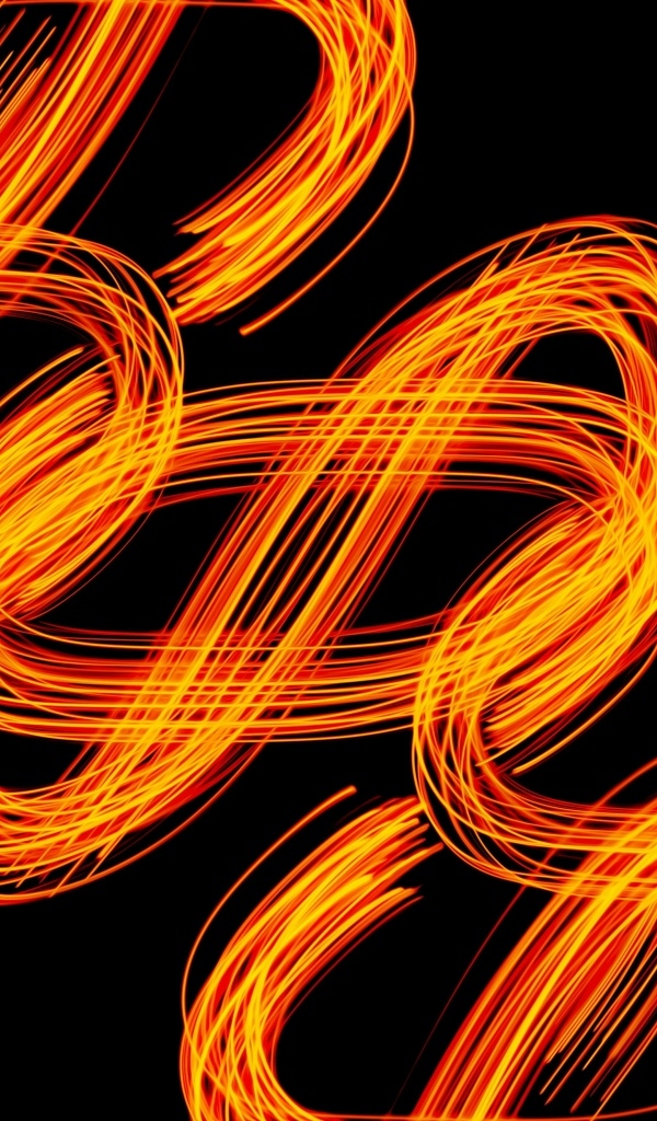 Огненные завитки на черном фоне