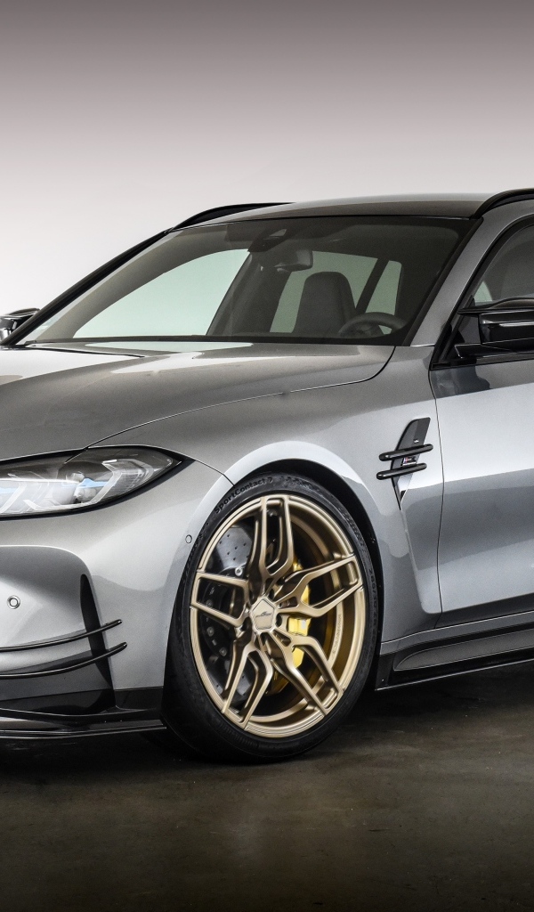 Автомобиль AC Schnitzer ACS3 Sport Touring 2023 года на сером фоне