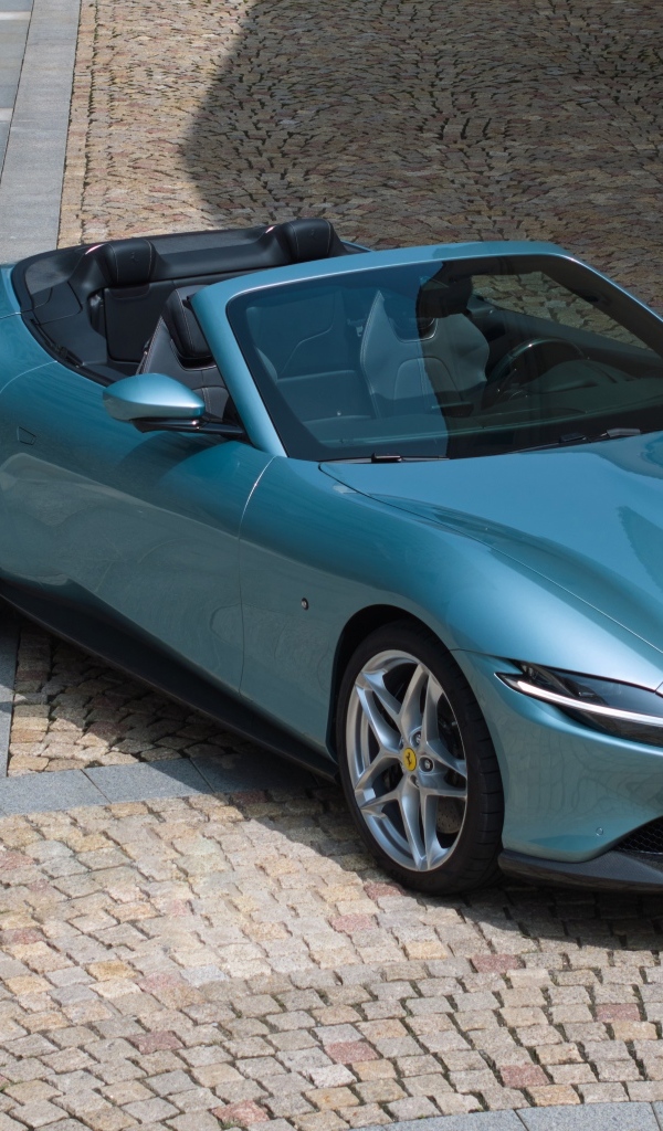 Автомобиль Ferrari Roma Spider 2023  года