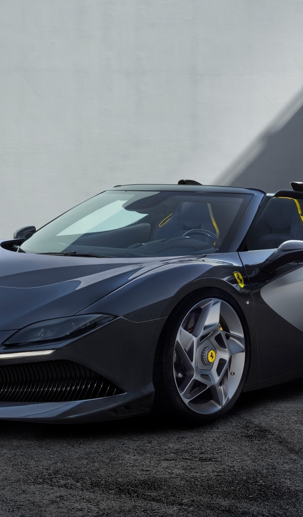 Быстрый автомобиль Ferrari SP-8