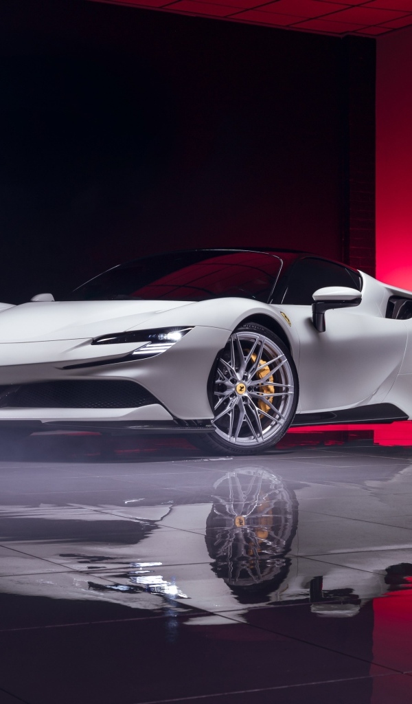 Презентация автомобиля Ferrari SF90 Stradale