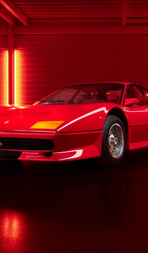 Красный автомобиль Koenig Ferrari 512 BB Twin Turbo By Pininfarina