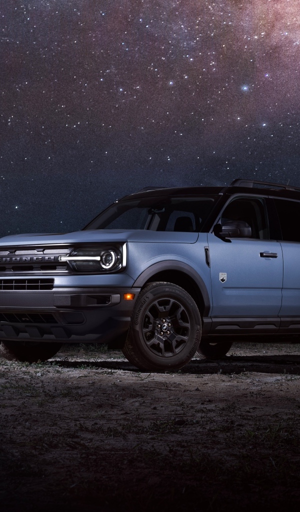 Автомобиль Ford Bronco Sport Black Appearance Package 2024 года под звездным небом