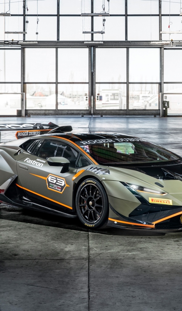 Презентация автомобиля Lamborghini Huracán Super Trofeo EVO2