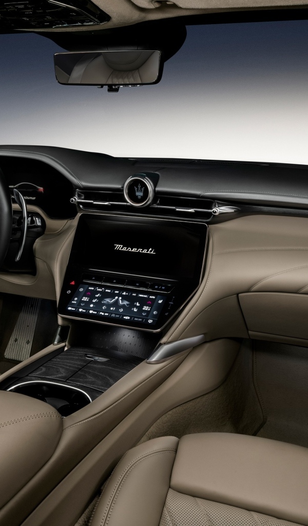 Кожаный салон автомобиля Maserati GranTurismo Modena 2023 года
