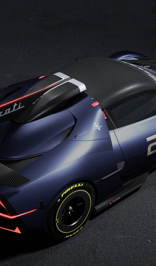 Вид сверху на автомобиль Maserati MCXtrema 2024 года