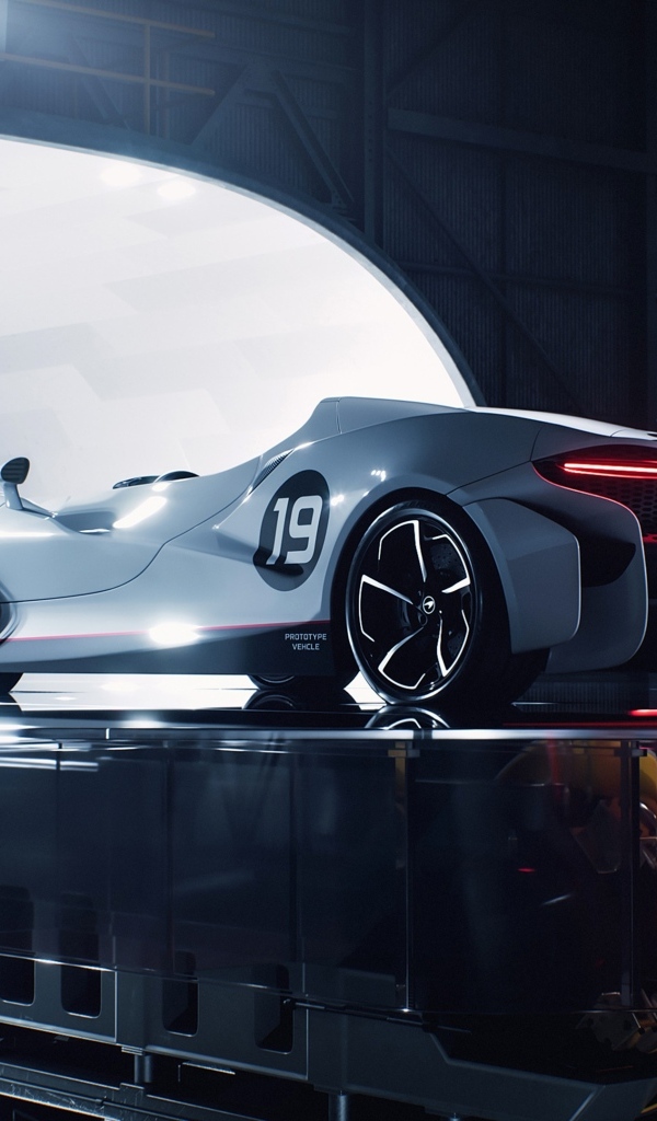 Гоночный автомобиль McLaren Elva