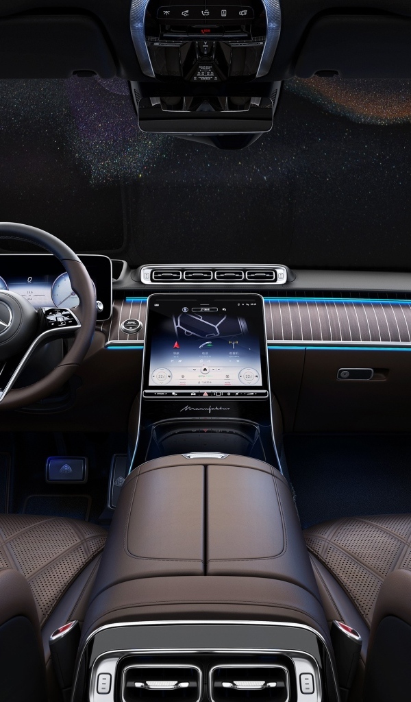 Черный кожаный салон автомобиля Mercedes MAYBACH S 680 4MATIC