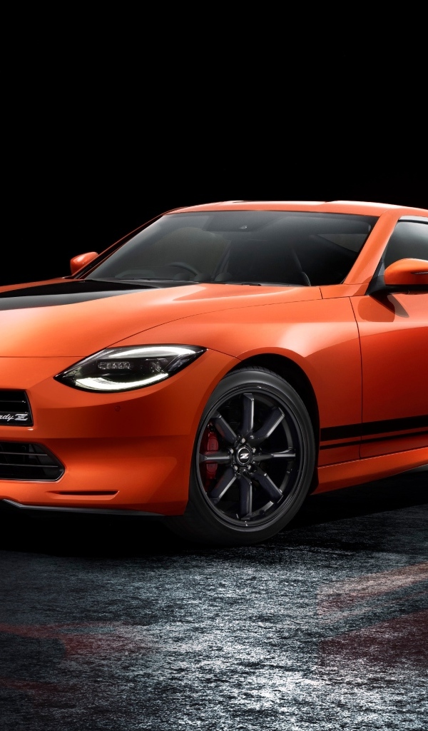 Автомобиль Nissan Fairlady Z Customized Edition 2023 года на черном фоне