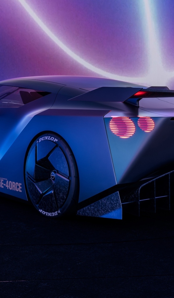 Вид сзади на автомобиль Nissan Hyper Force