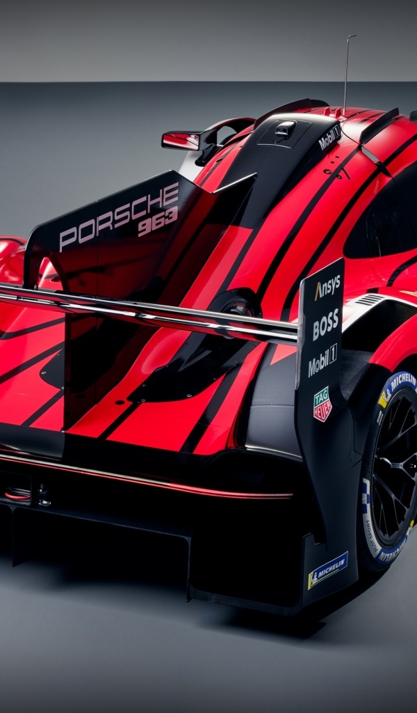 Быстрый гоночный автомобиль Porsche 963 Prototype