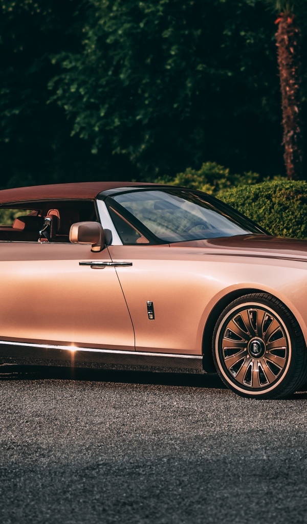 Автомобиль Rolls-Royce Boat Tail 2022
