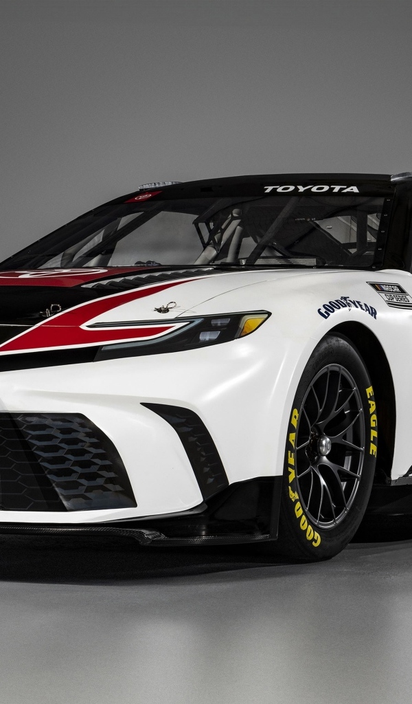 Спортивный автомобиль Toyota Camry XSE NASCAR Race Car 2024 года