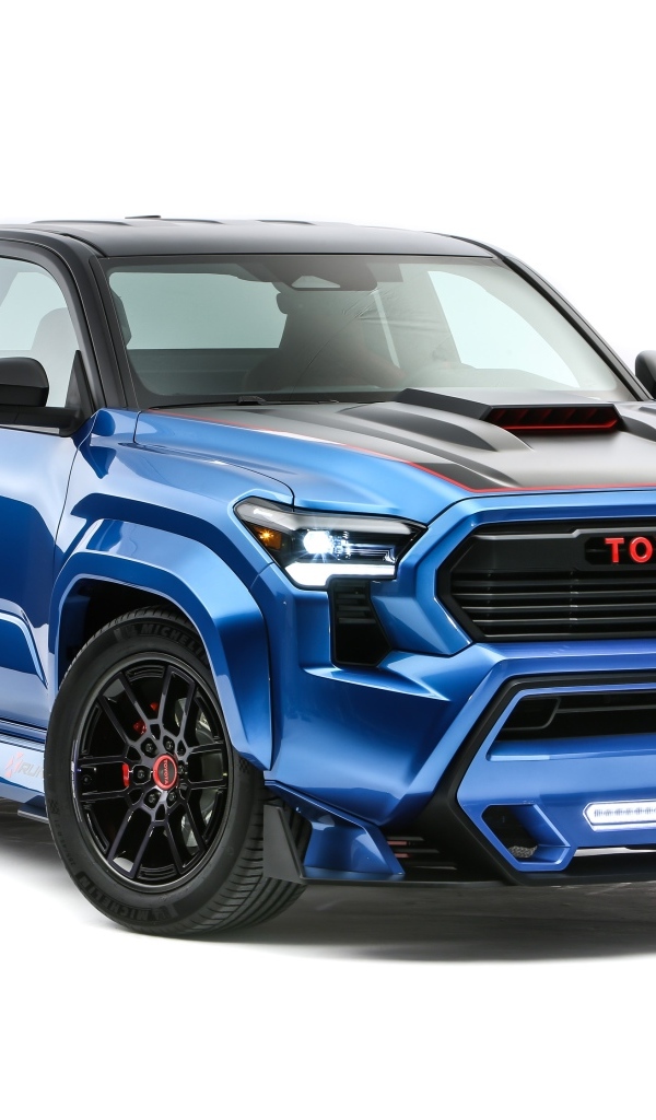 Синий пикап Toyota Tacoma X-Runner  на белом фоне