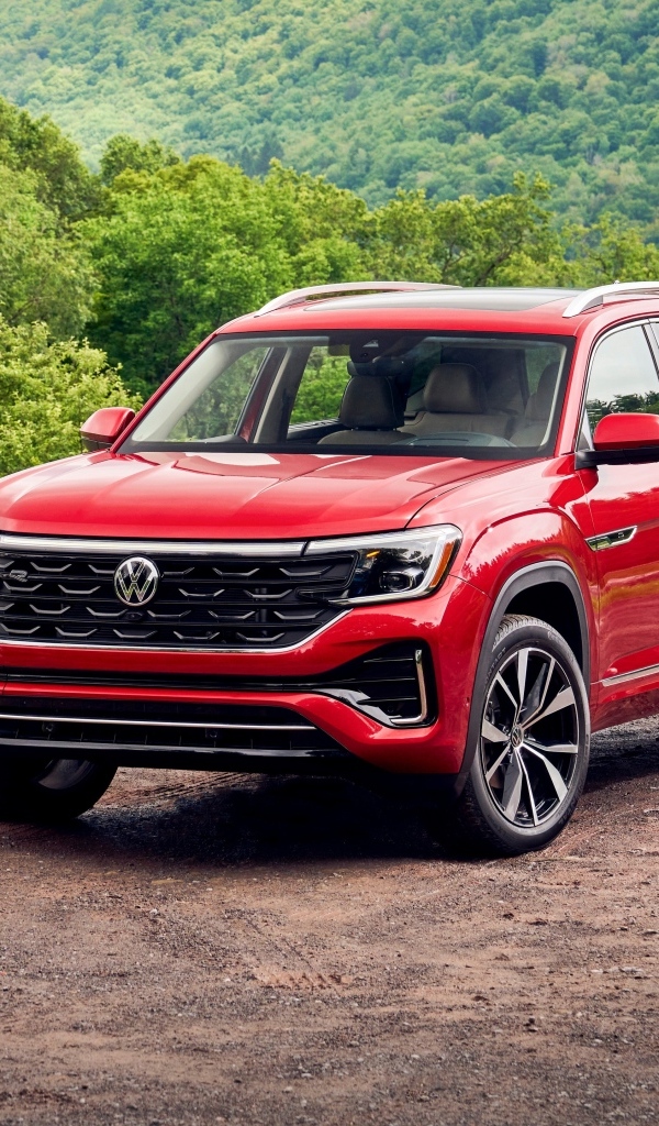 Красный внедорожник Volkswagen Atlas SEL 4MOTION R-Line 2024 года