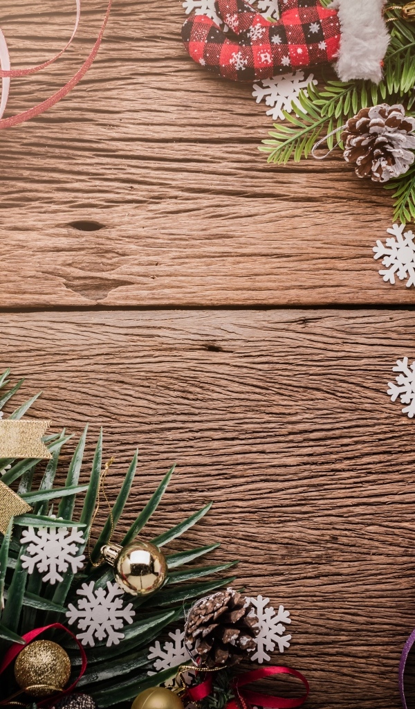 Красивый рождественский декор на деревянном фоне