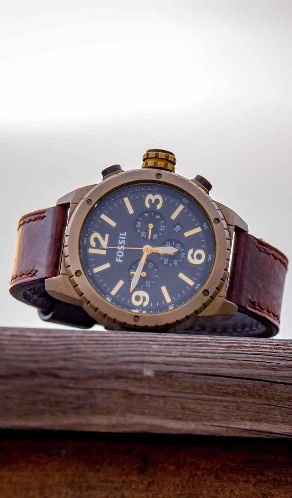 Дорогие наручные часы Fossil