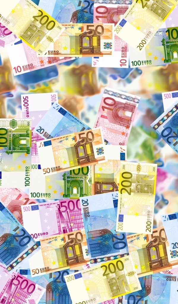 Много разноцветных купюр евро 
