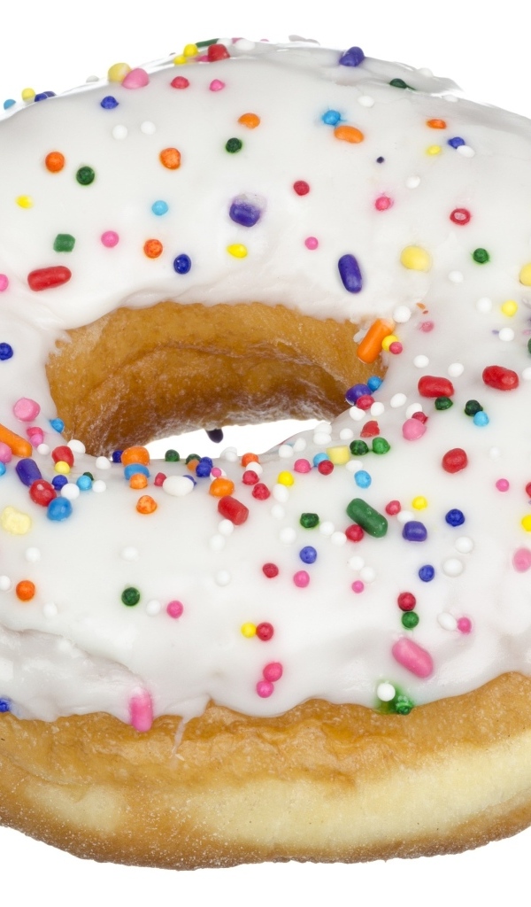 Большой круглый пончик в глазури на белом фоне