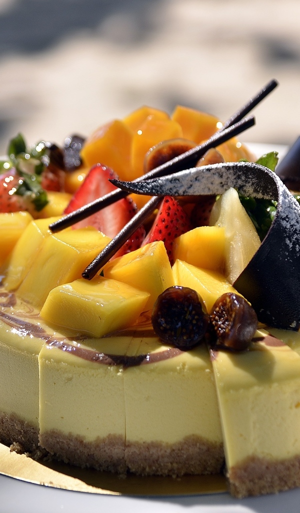 Вкусный торт суфле с фруктами