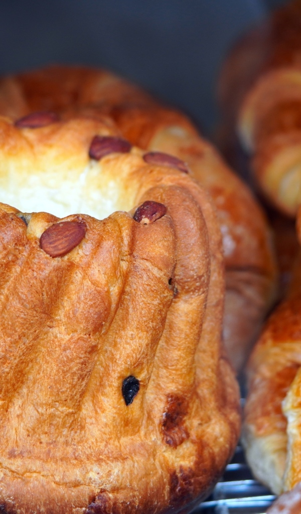 Свежая ароматная сладкая выпечка