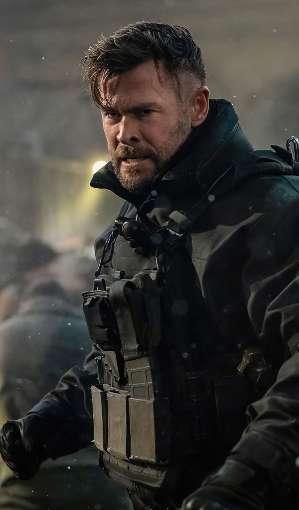 Персонаж Тайлер Рейк фильм Extraction-2