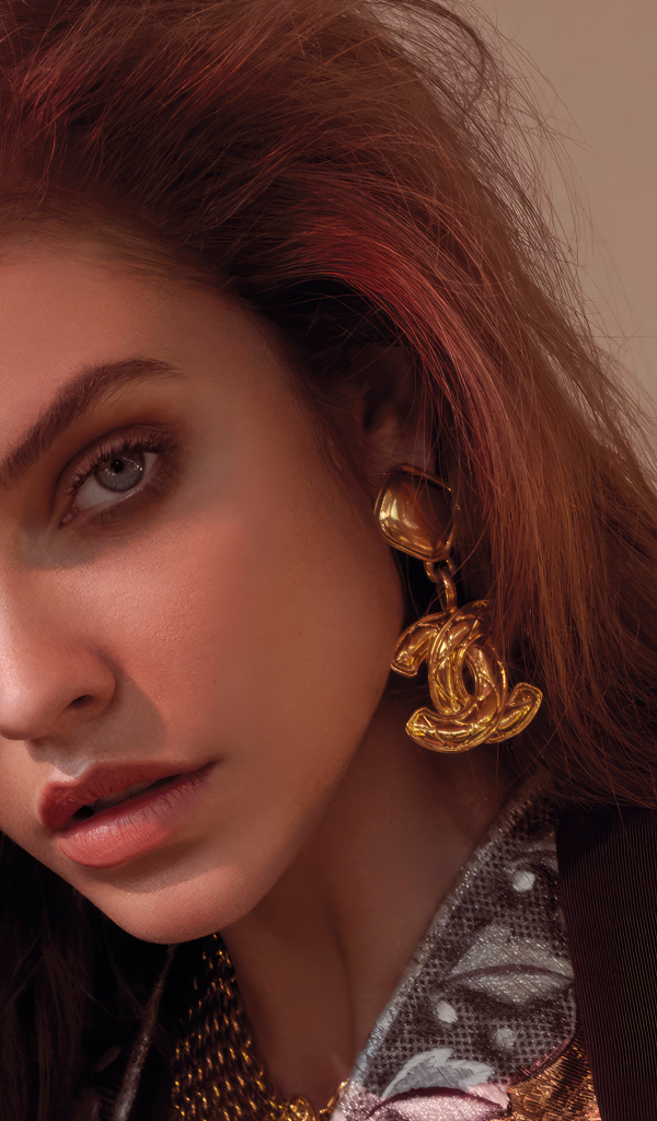 Красивые глаза у модели Барбара Палвин