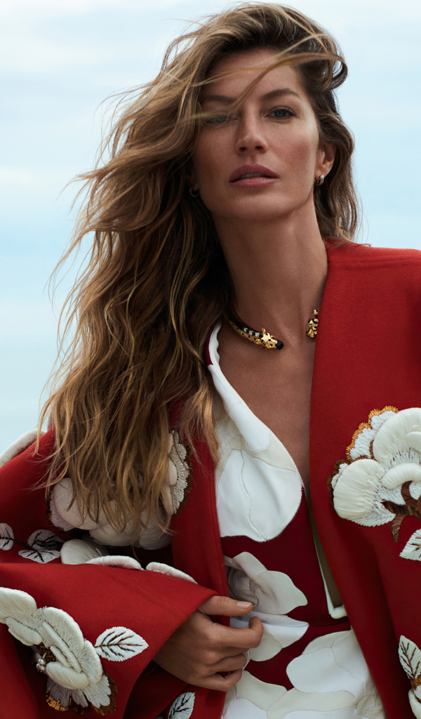 Бразильская супермодель Жизель Бюндхен