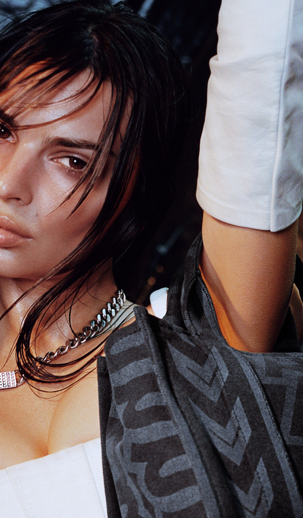 Горячая девушка модель Эмили Ратаковски