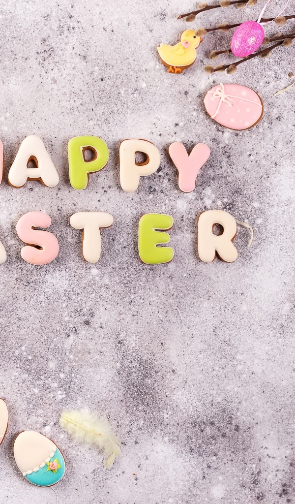 Надпись на сером столе Счастливой Пасхи