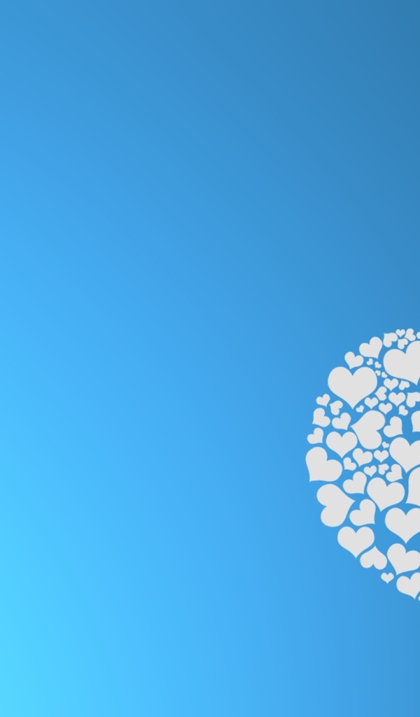 Маленькие белые сердечки рассыпаются на голубом фоне